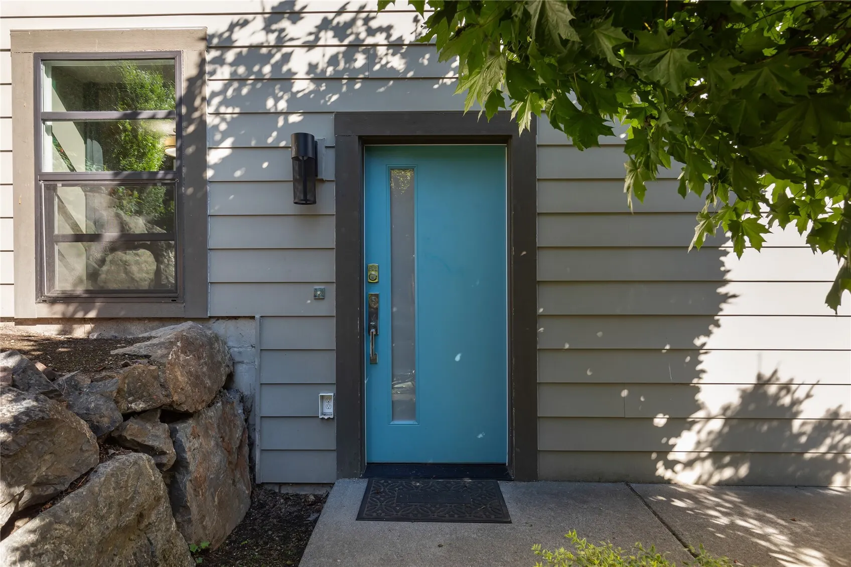 14111 74th Court NE #1, Kirkland, WA 98034