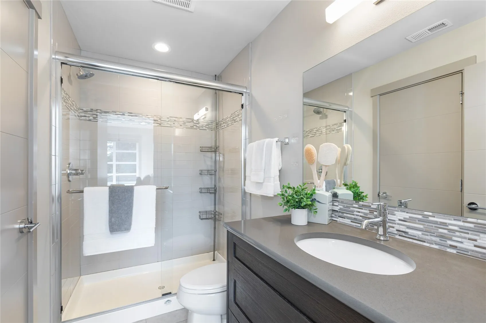 14111 74th Court NE #1, Kirkland, WA 98034