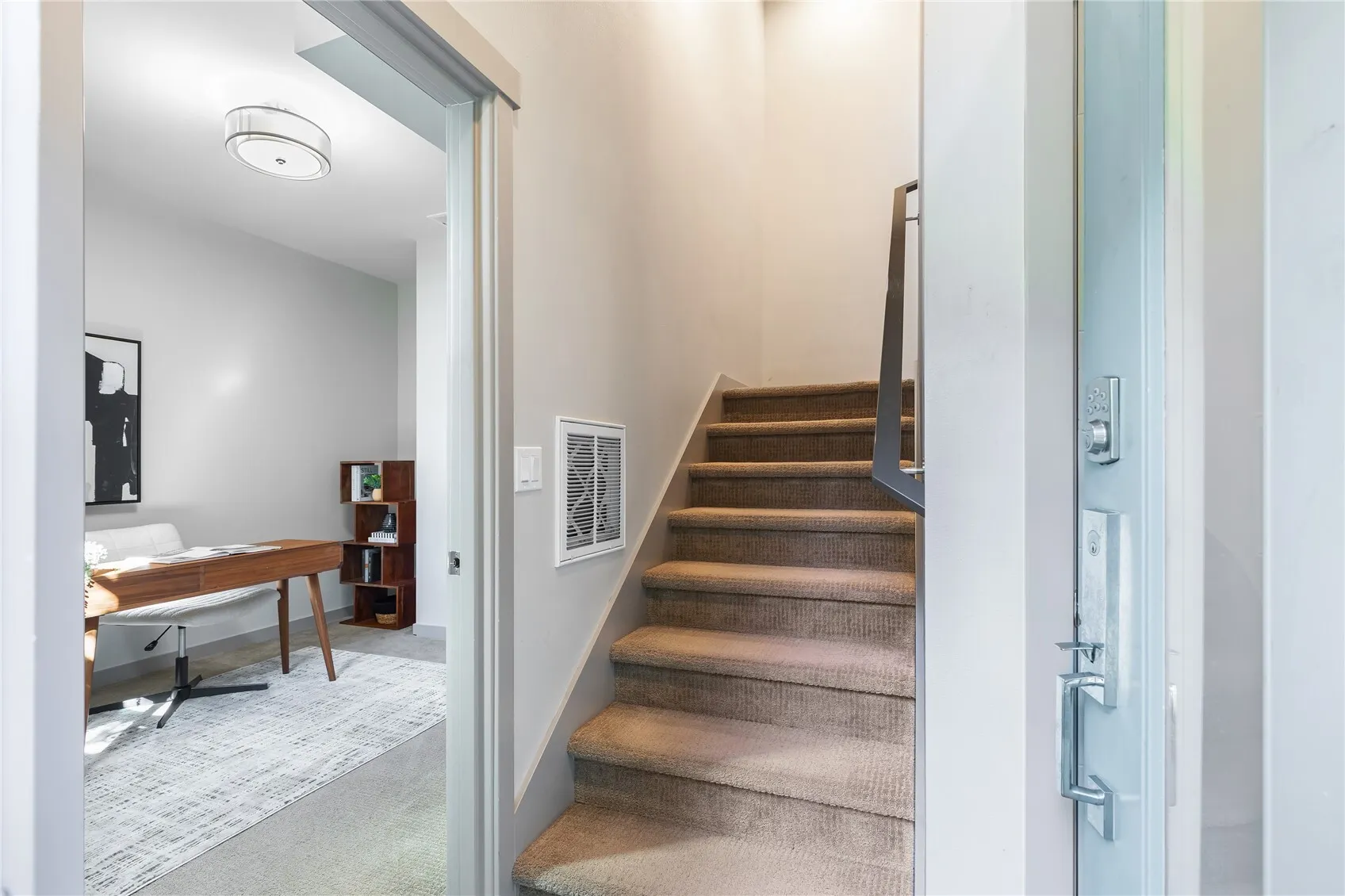 14111 74th Court NE #1, Kirkland, WA 98034