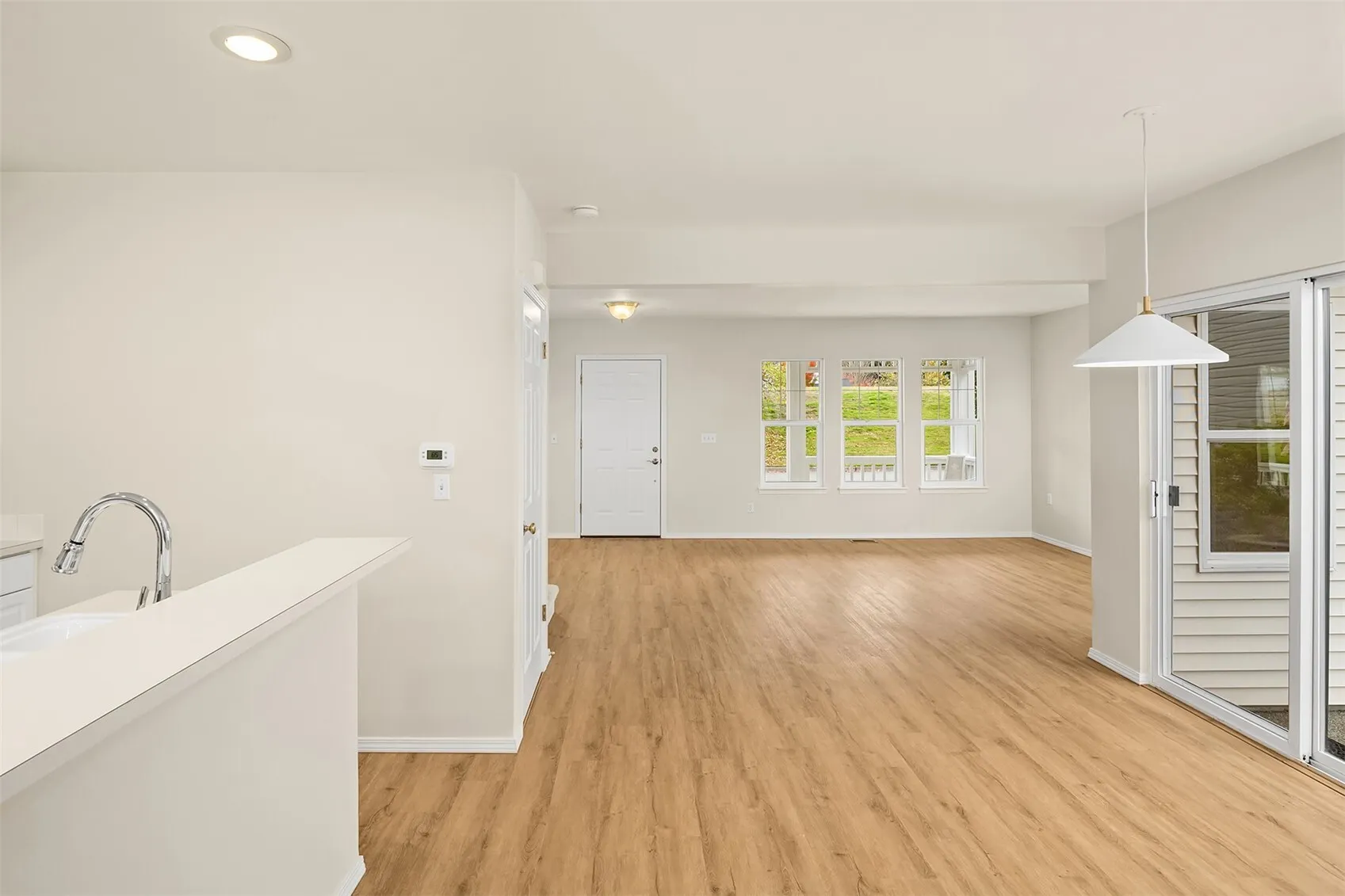 523 Redmond Place NE, Renton, WA 98056-3988