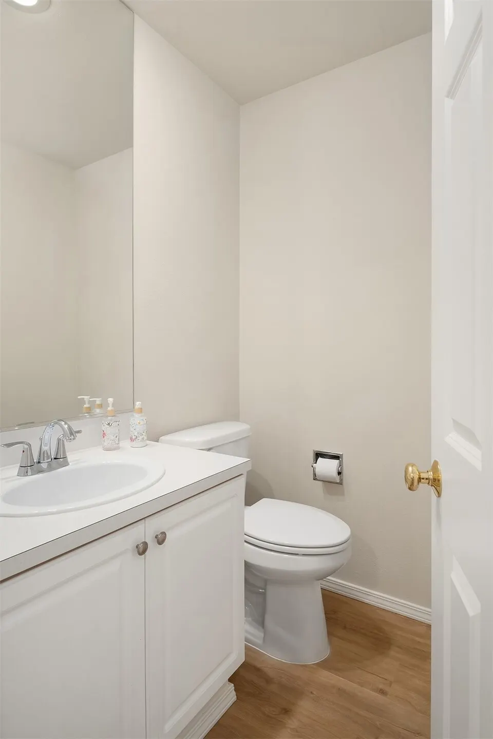 523 Redmond Place NE, Renton, WA 98056-3988