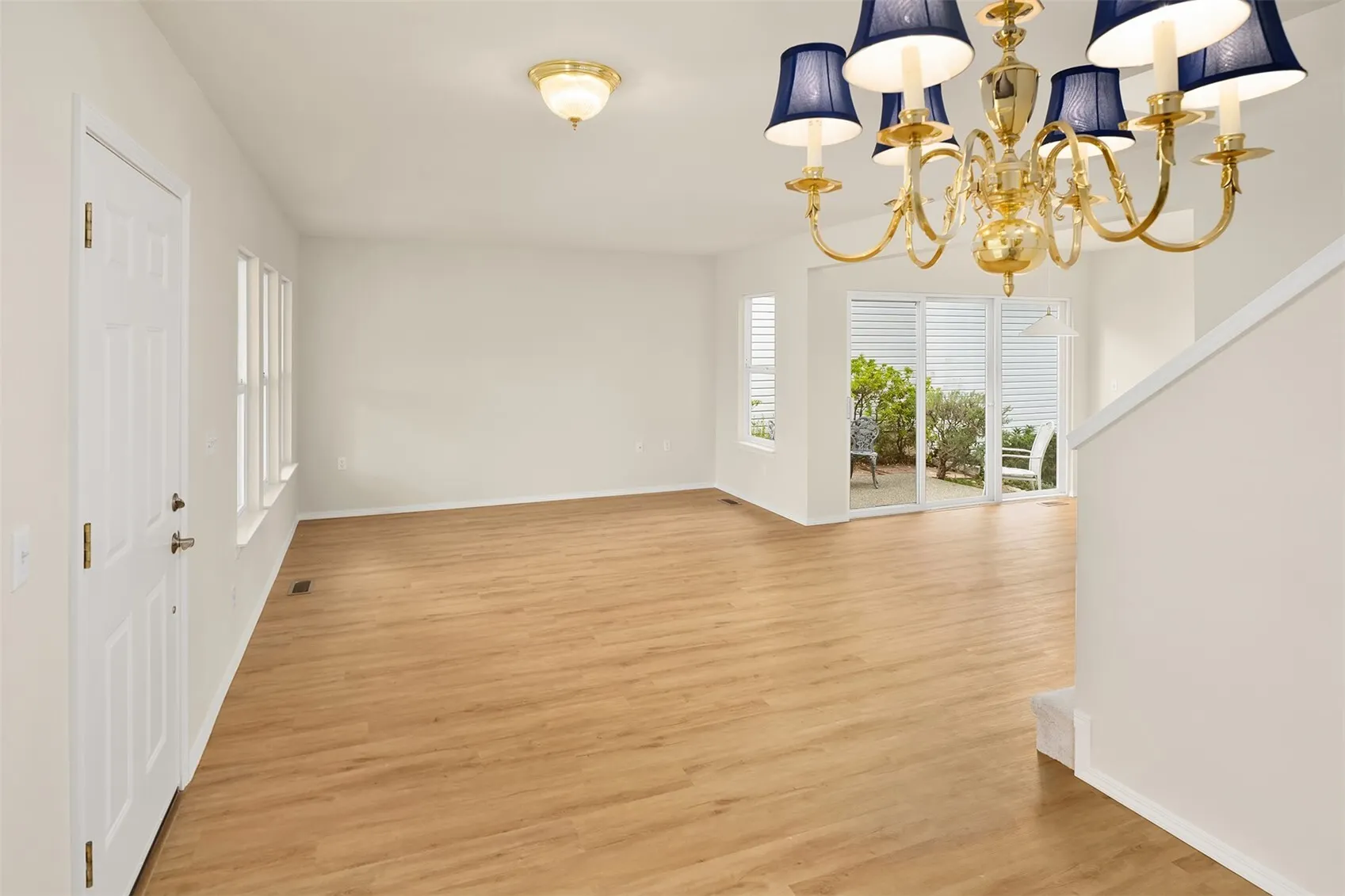 523 Redmond Place NE, Renton, WA 98056-3988