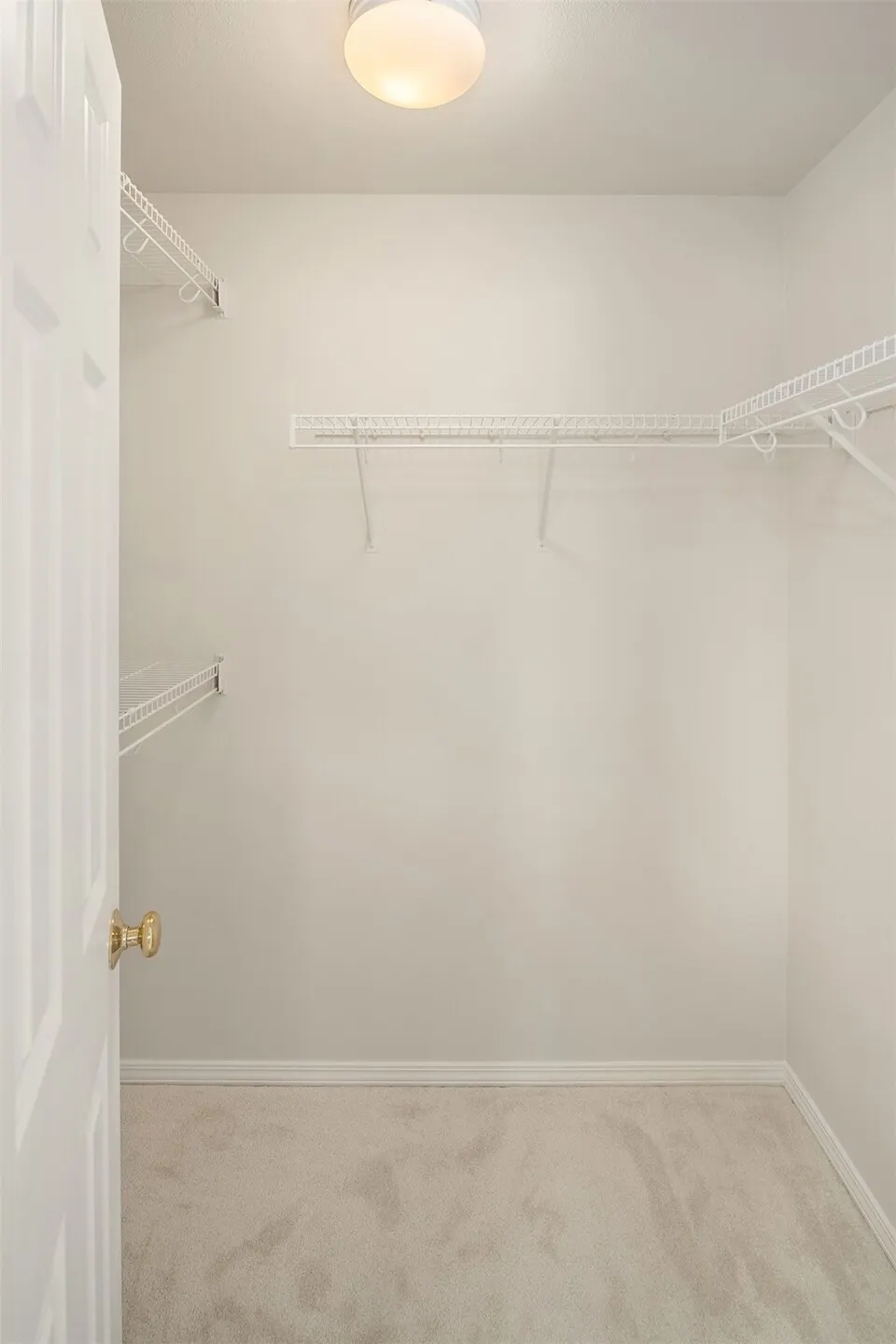 523 Redmond Place NE, Renton, WA 98056-3988