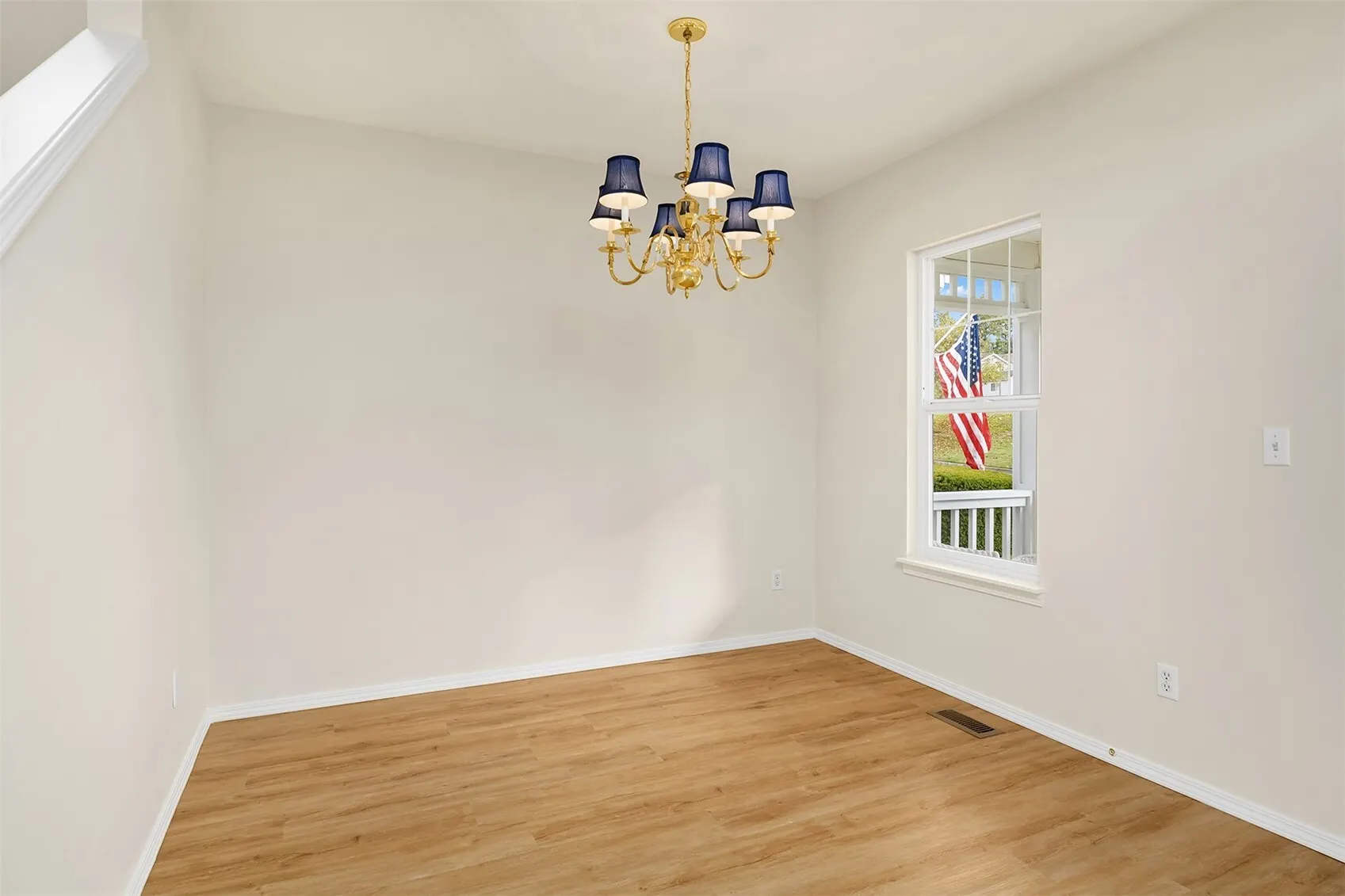523 Redmond Place NE, Renton, WA 98056-3988