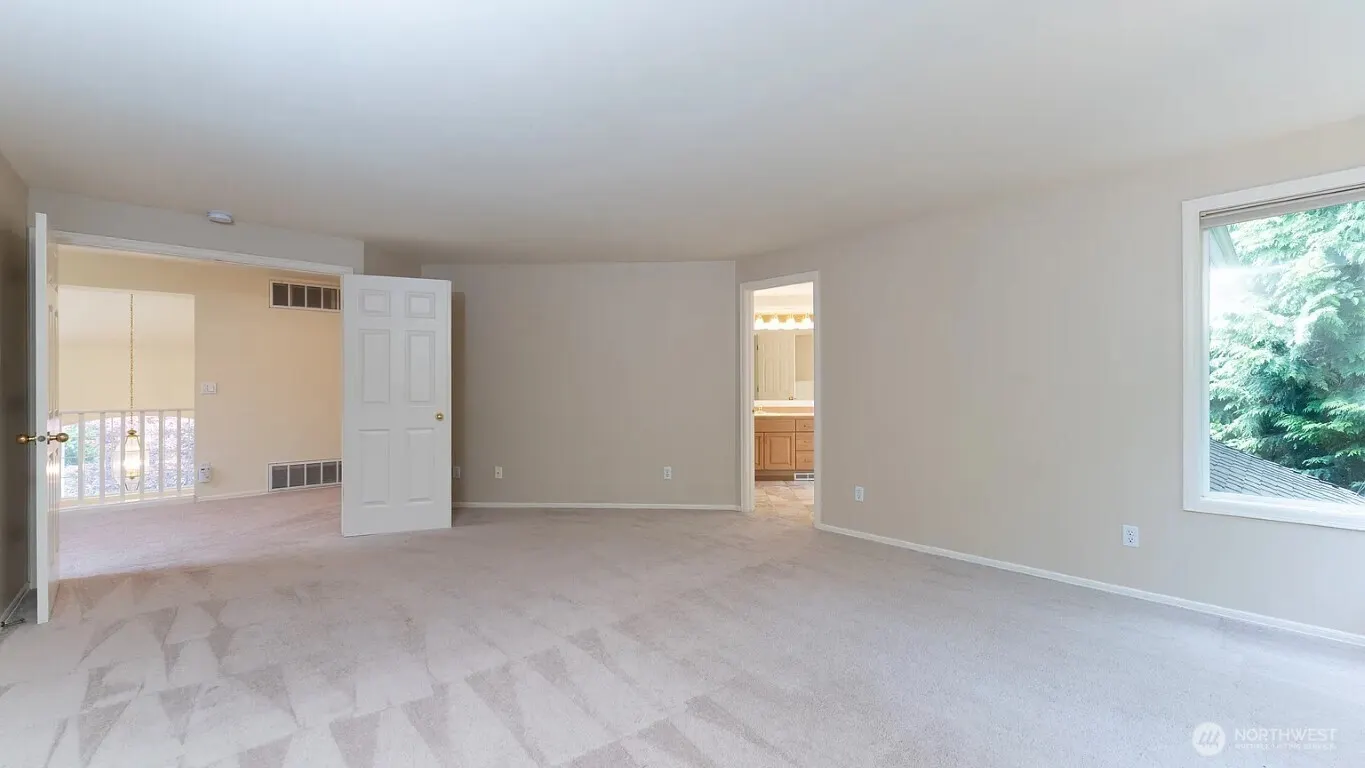 16410 SE 56th Place , Bellevue, WA 98006