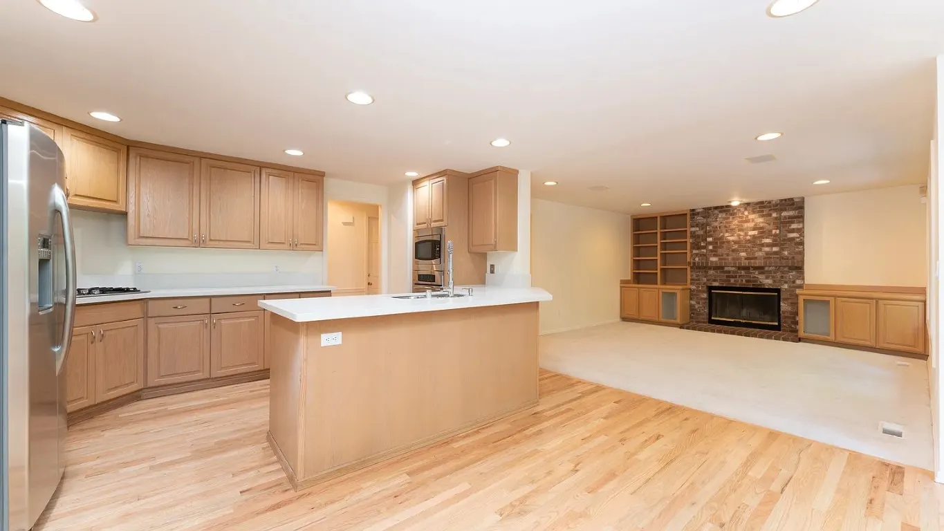 16410 SE 56th Place , Bellevue, WA 98006
