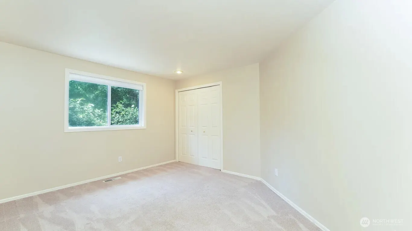 16410 SE 56th Place , Bellevue, WA 98006