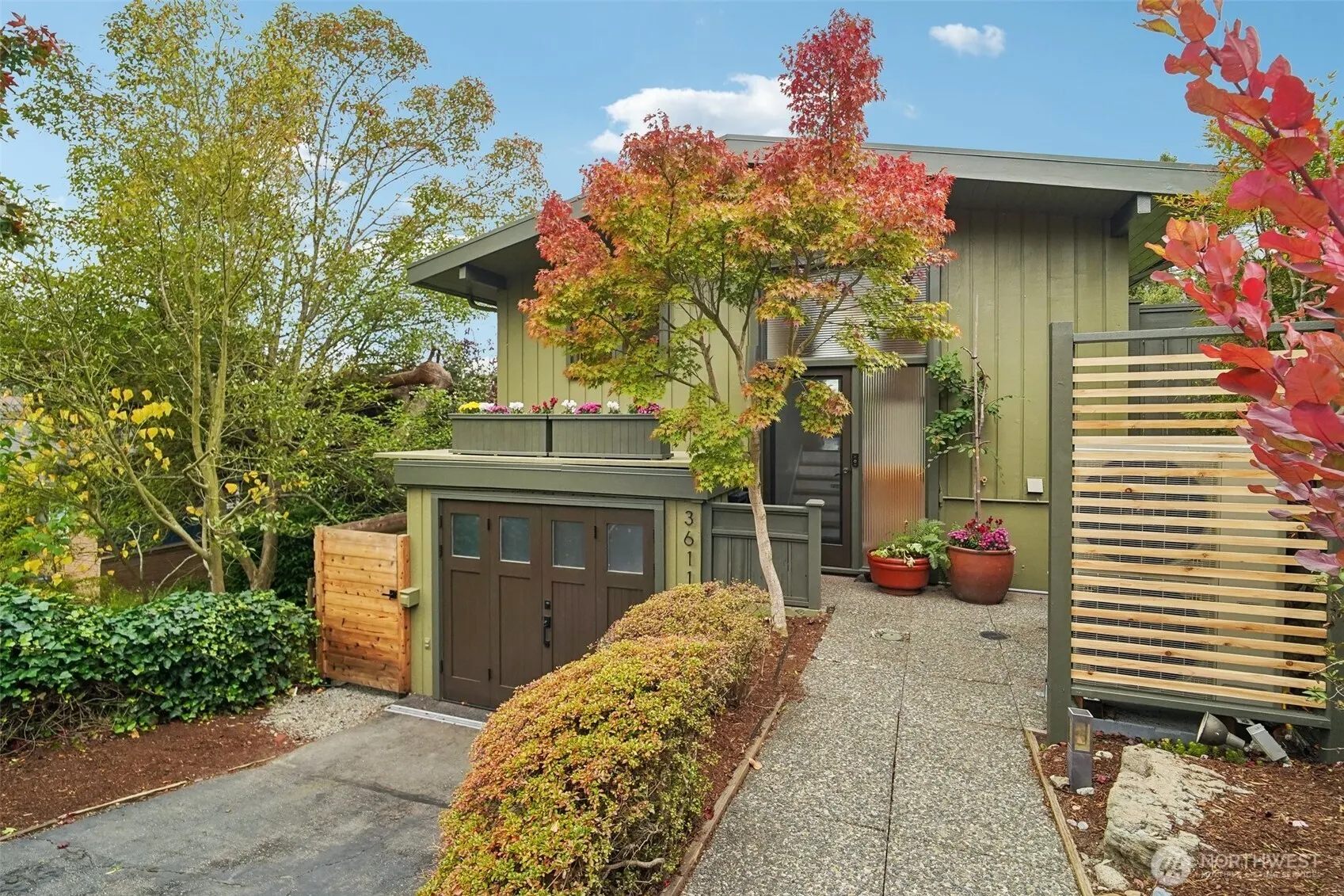3611 30th Avenue W, Seattle, WA 98199
