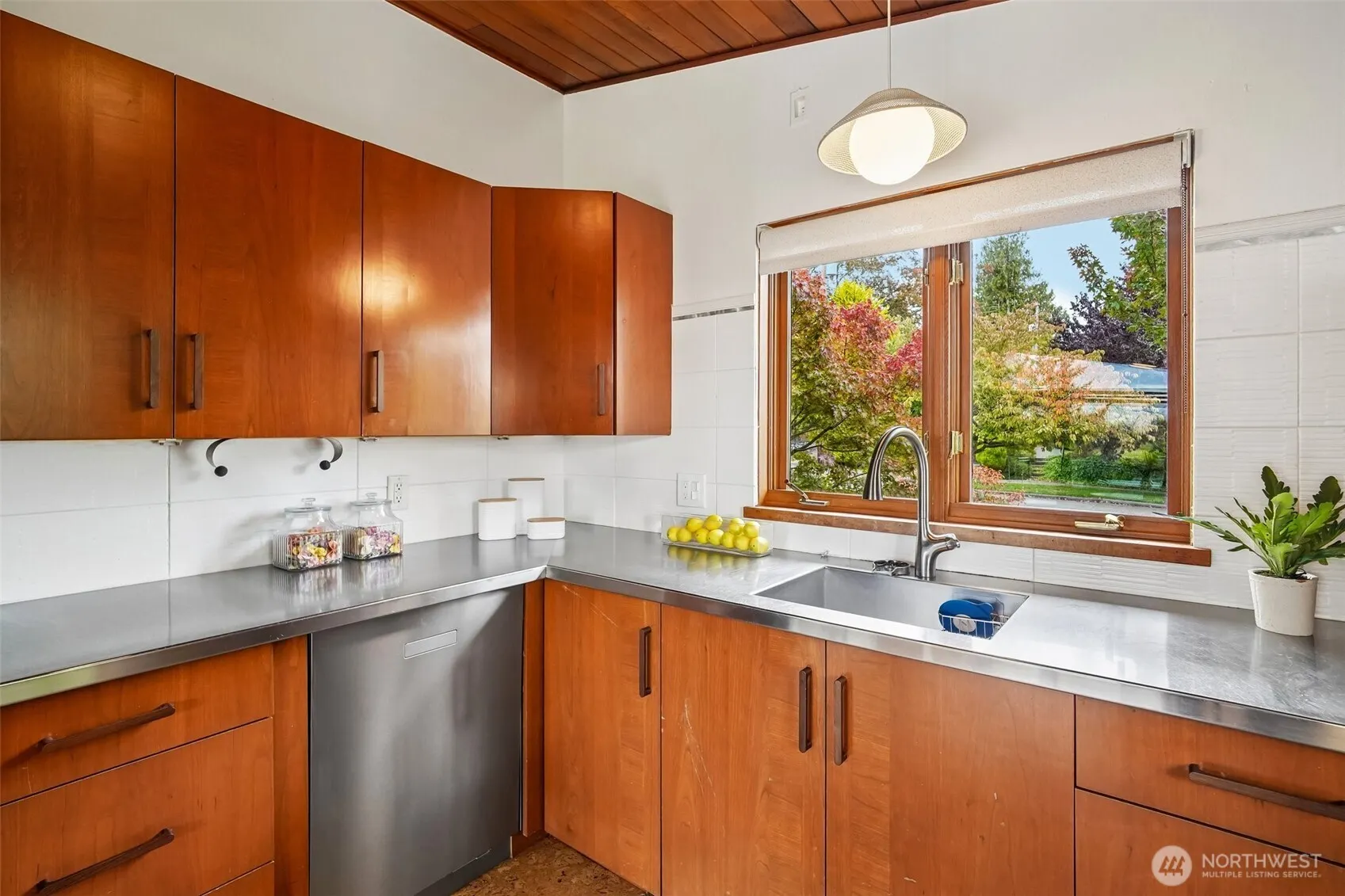 3611 30th Avenue W, Seattle, WA 98199