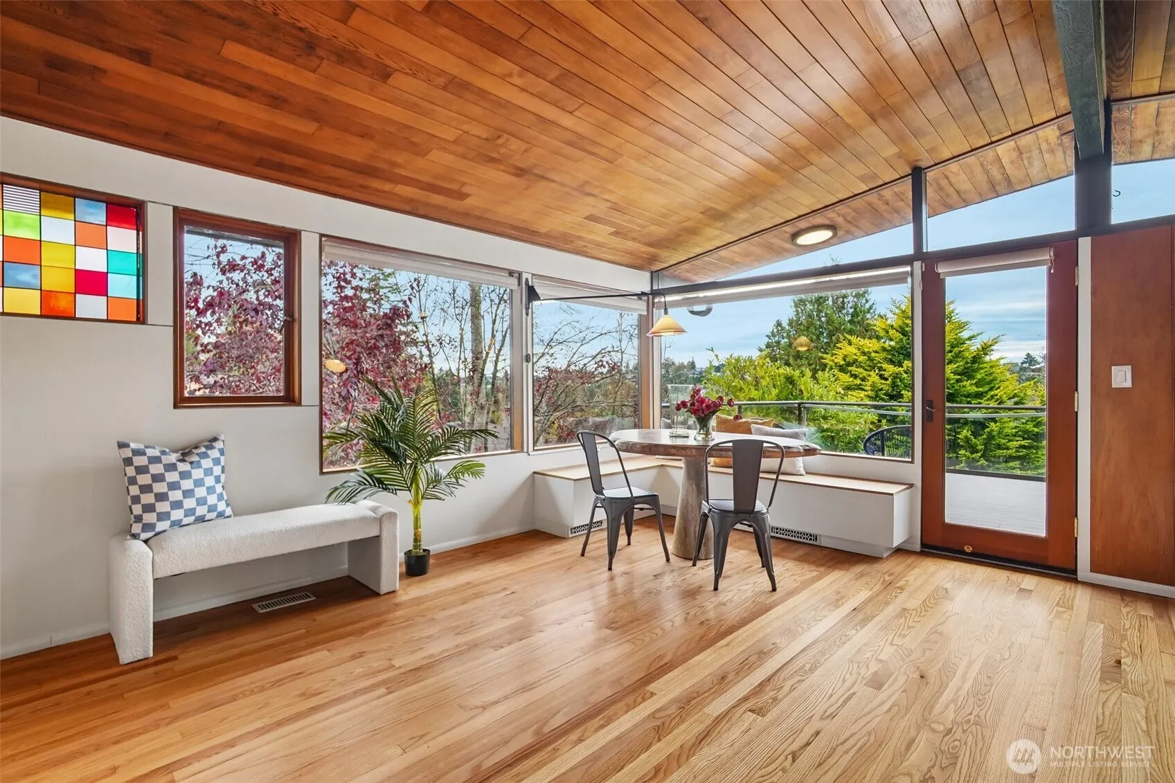 3611 30th Avenue W, Seattle, WA 98199