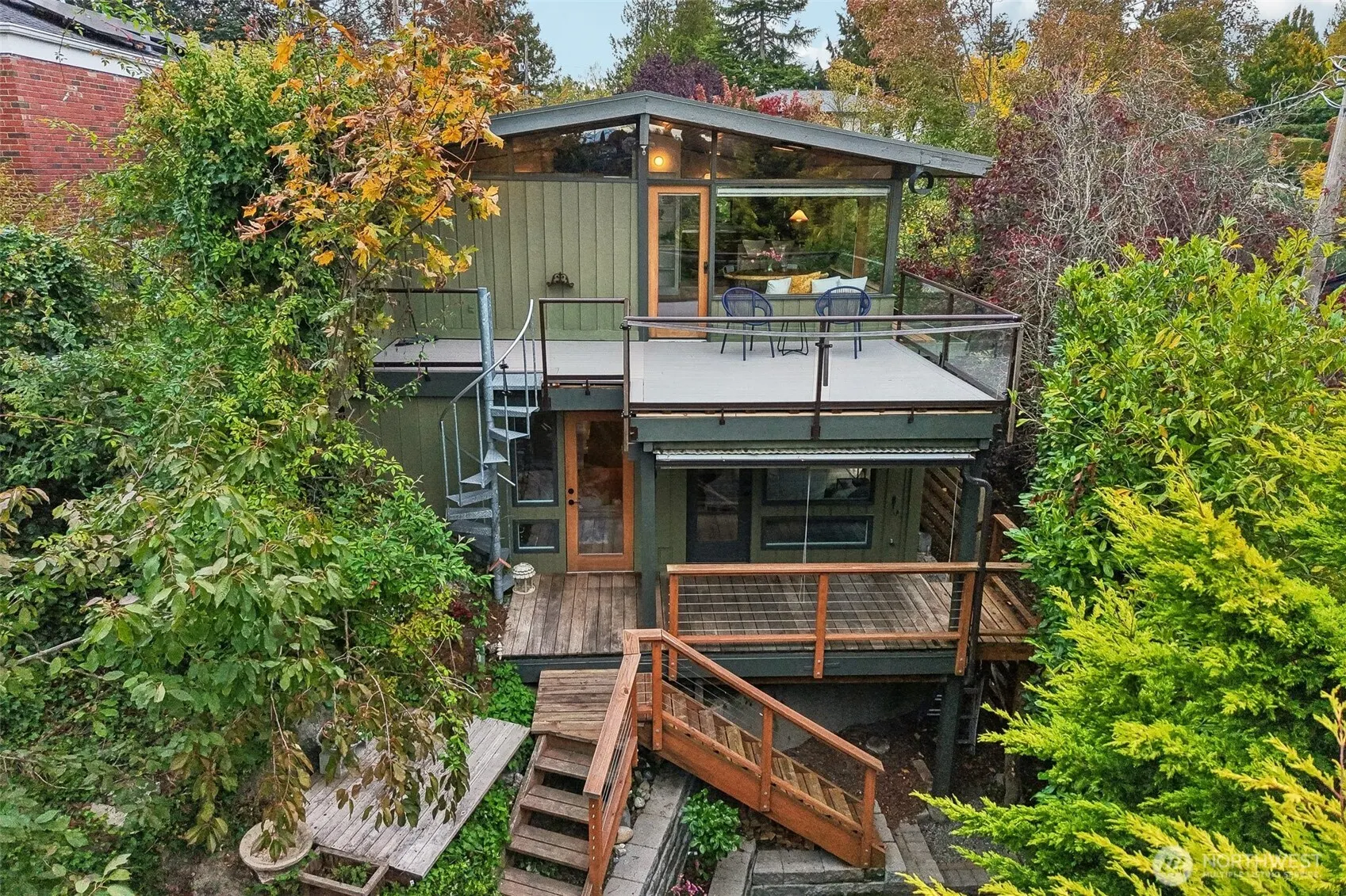 3611 30th Avenue W, Seattle, WA 98199