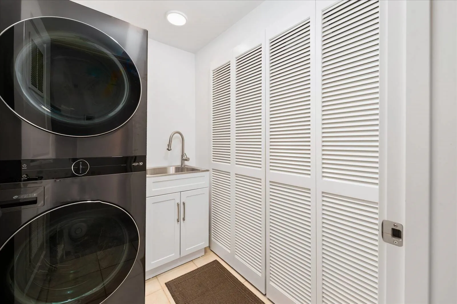 5304 Lake Washington Boulevard NE #H, Kirkland, WA 98033