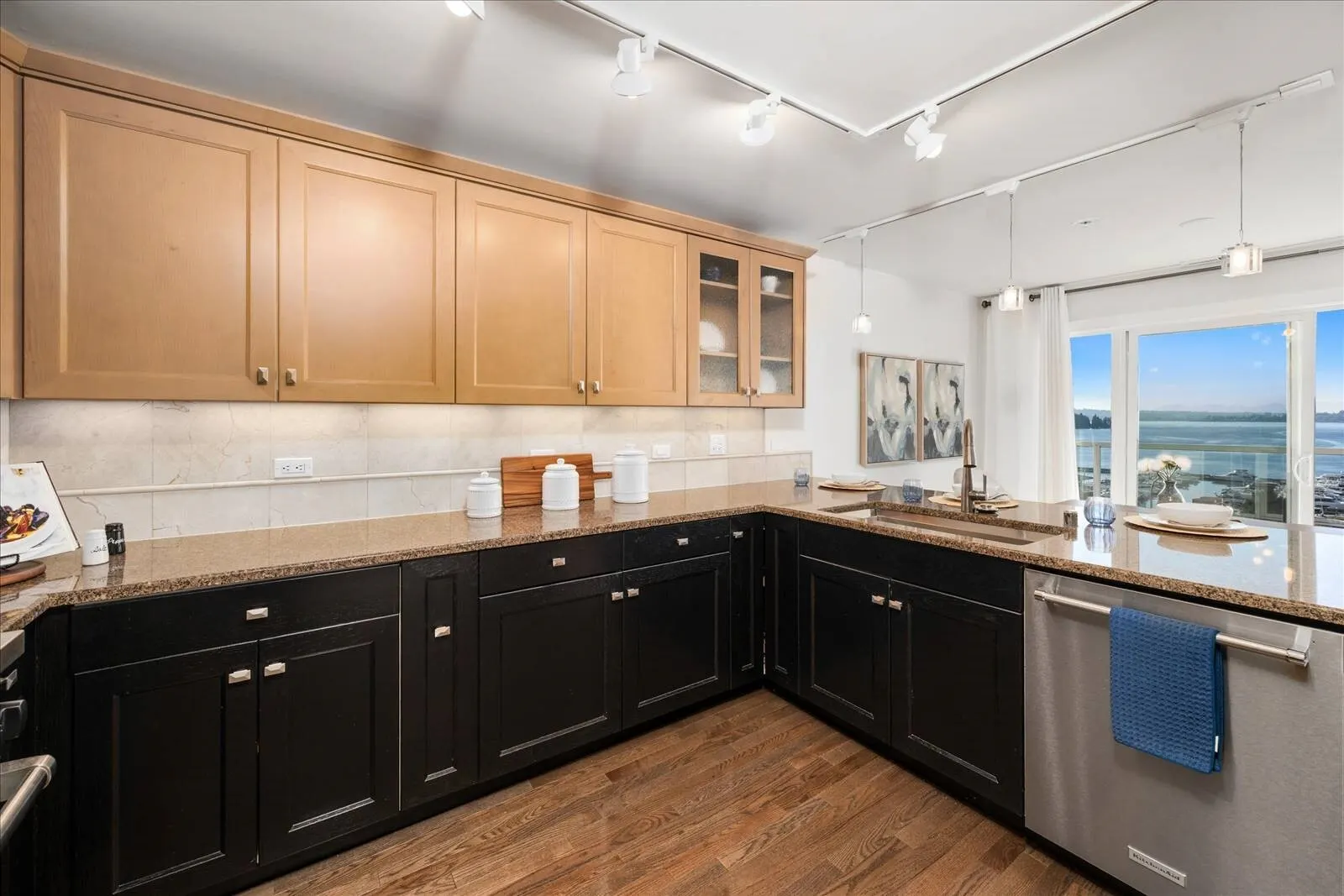 5304 Lake Washington Boulevard NE #H, Kirkland, WA 98033