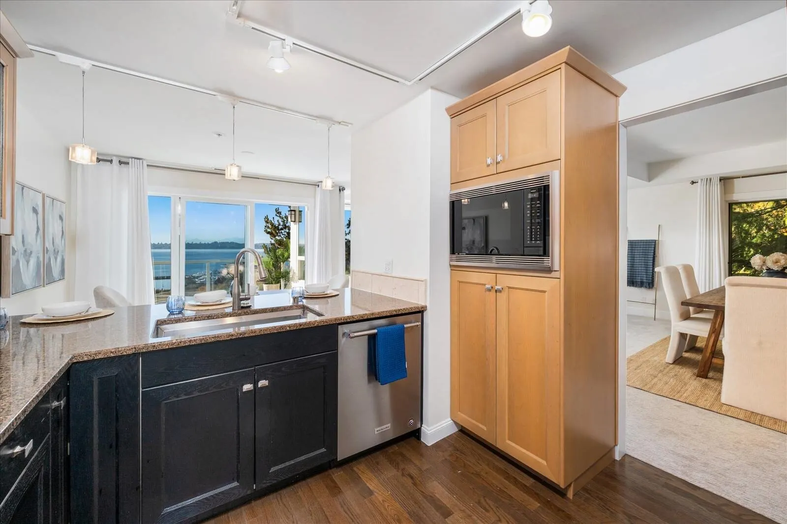 5304 Lake Washington Boulevard NE #H, Kirkland, WA 98033