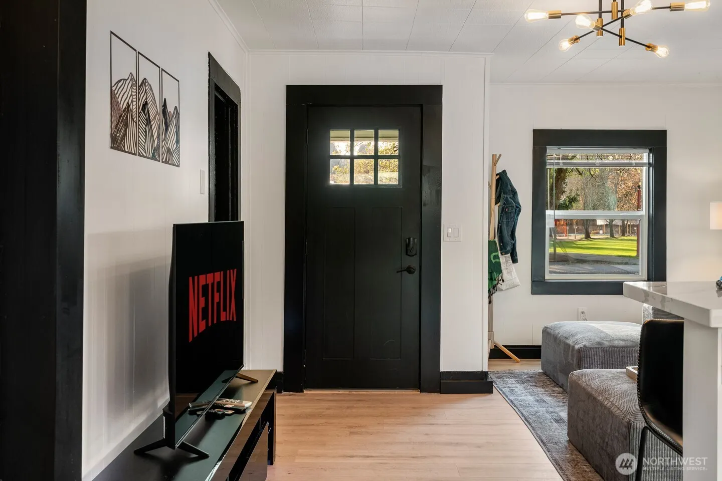 60 2nd Avenue NE, Issaquah, WA 98027
