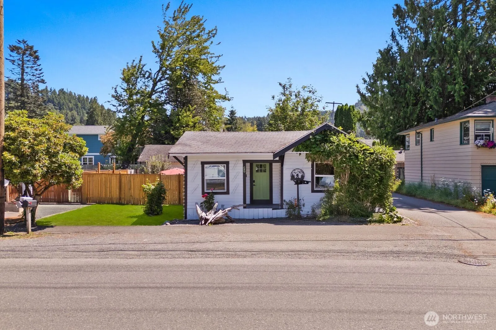 60 2nd Avenue NE, Issaquah, WA 98027