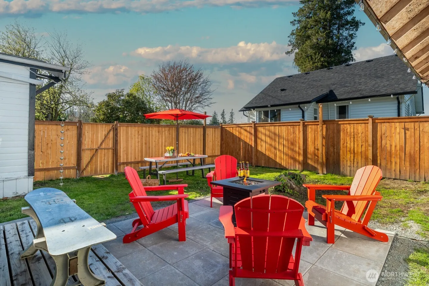 60 2nd Avenue NE, Issaquah, WA 98027