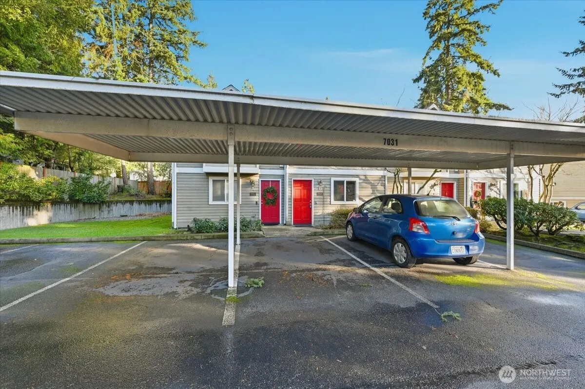 7031 210th Street SW #B, Lynnwood, WA 98036