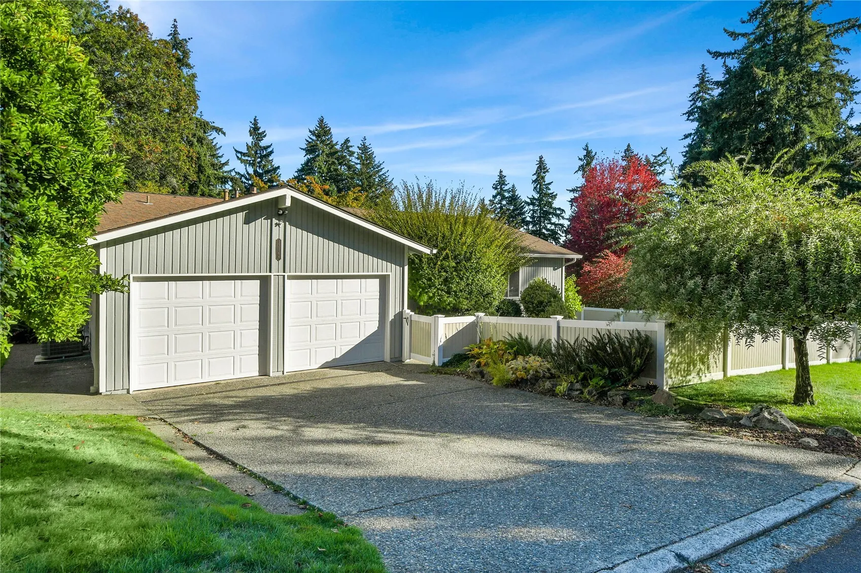 13168 NE 92nd Avenue , Kirkland, WA 98034