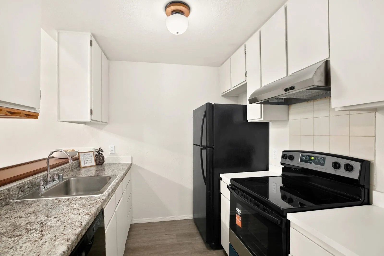 14600 NE 45th Street #D9, Bellevue, WA 98007