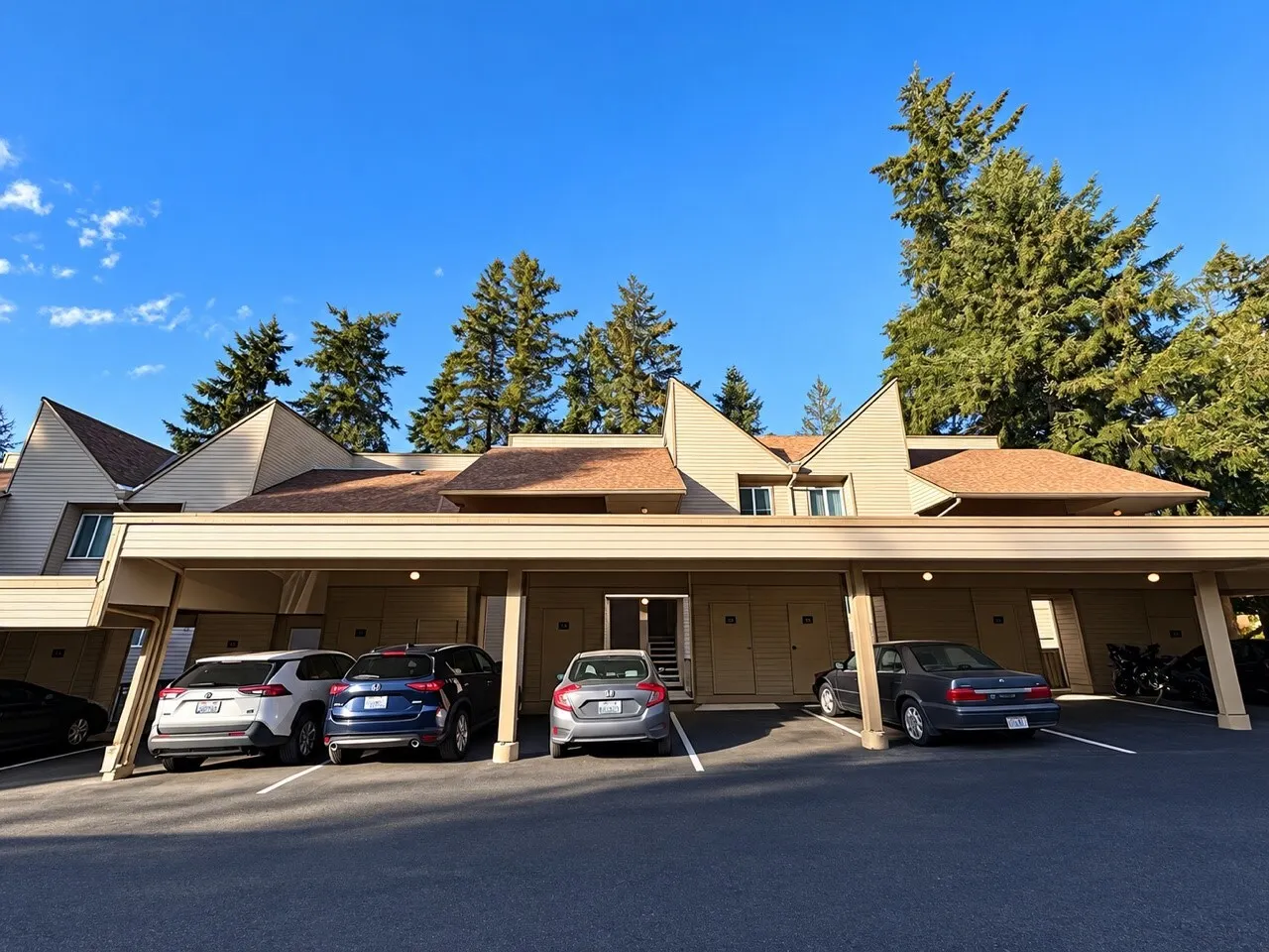 14600 NE 45th Street #D9, Bellevue, WA 98007