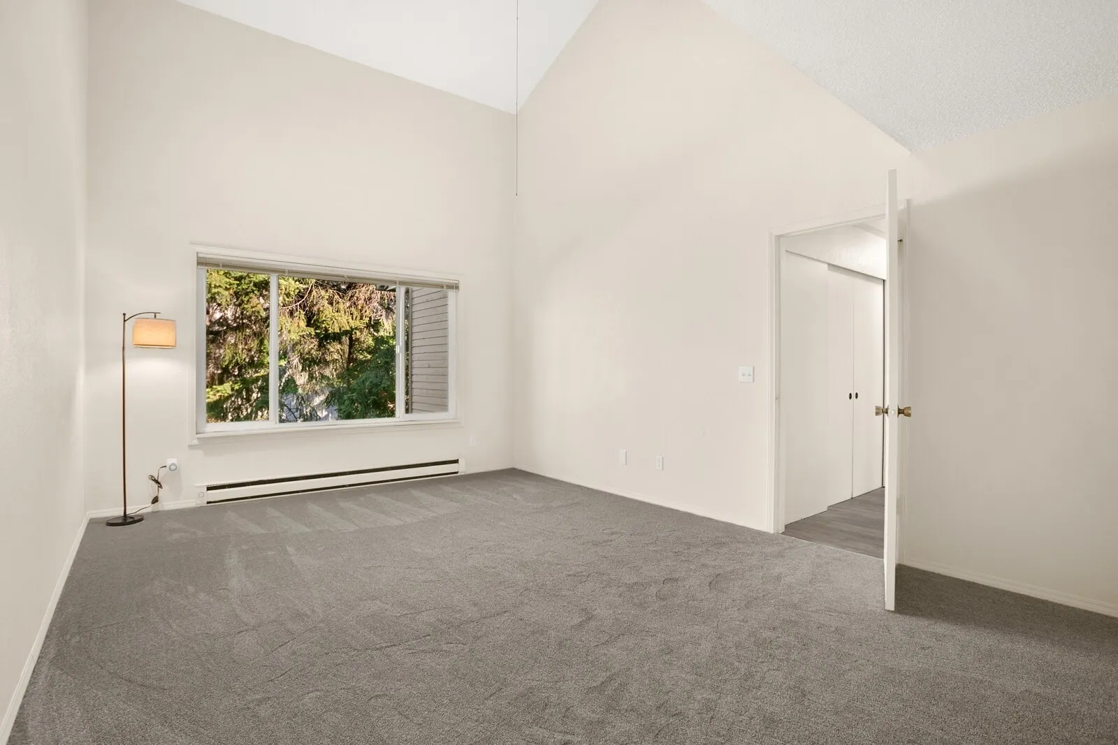 14600 NE 45th Street #D9, Bellevue, WA 98007