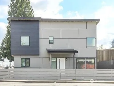 114 E Willis Street , Kent, WA 98032