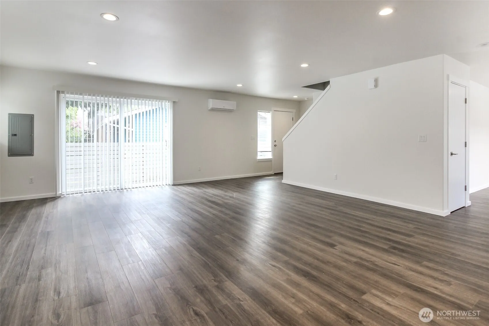 114 E Willis Street , Kent, WA 98032