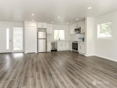 114 E Willis Street , Kent, WA 98032