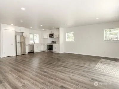 114 E Willis Street , Kent, WA 98032