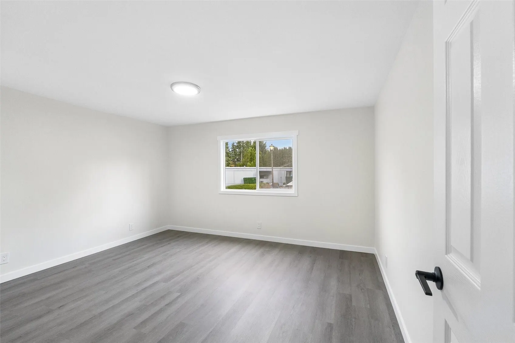 4111 164th Street SW #12, Lynnwood, WA 98087