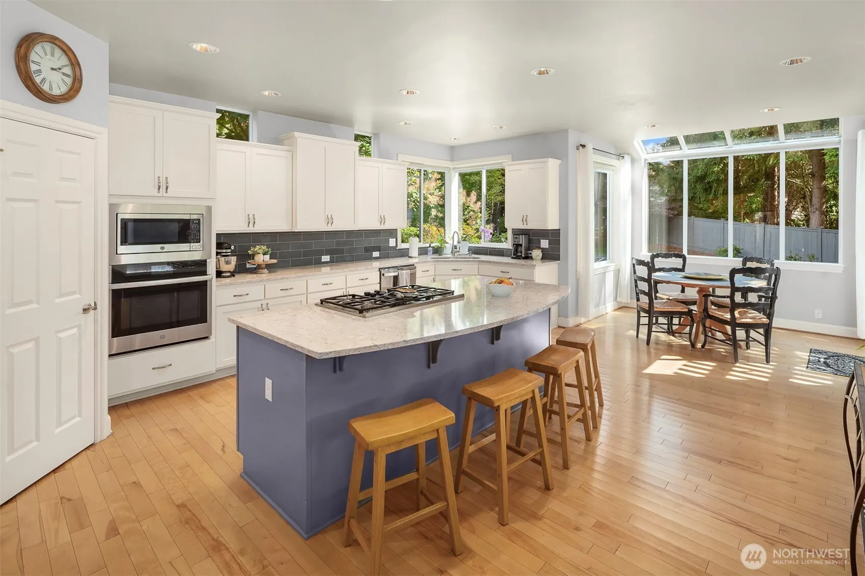 4638 230th Terrace SE, Sammamish, WA 98075-7201