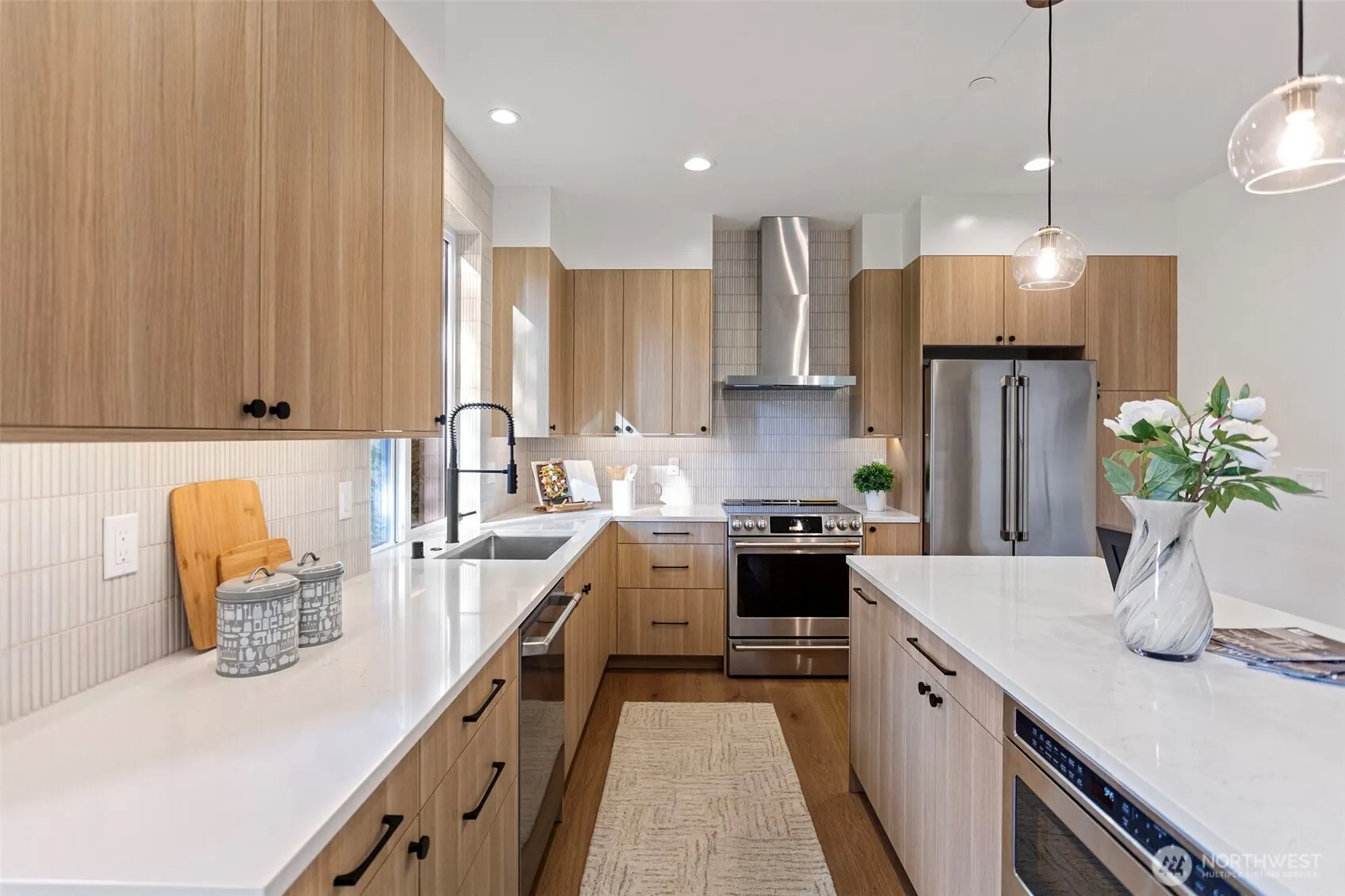 12841 NE 112th Street , Kirkland, WA 98033
