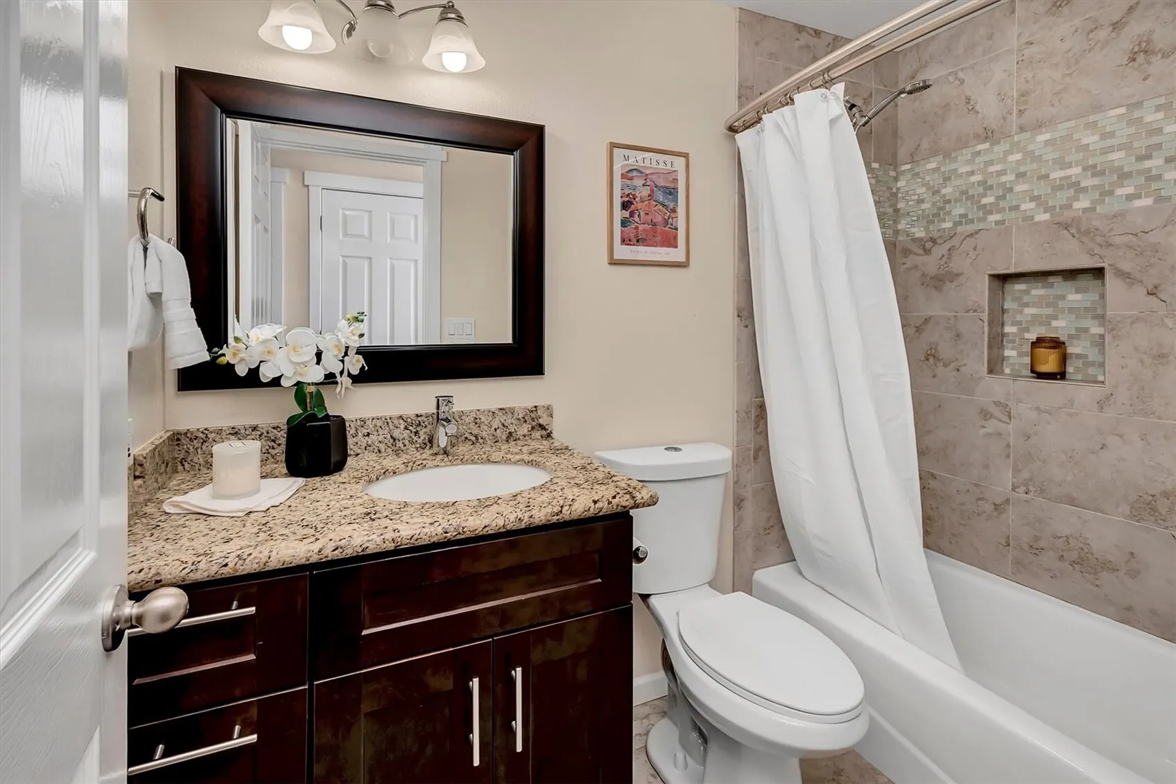 10118 NE 198th Place , Bothell, WA 98011