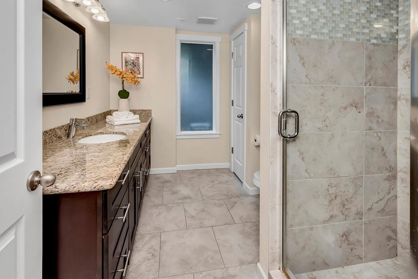 10118 NE 198th Place , Bothell, WA 98011