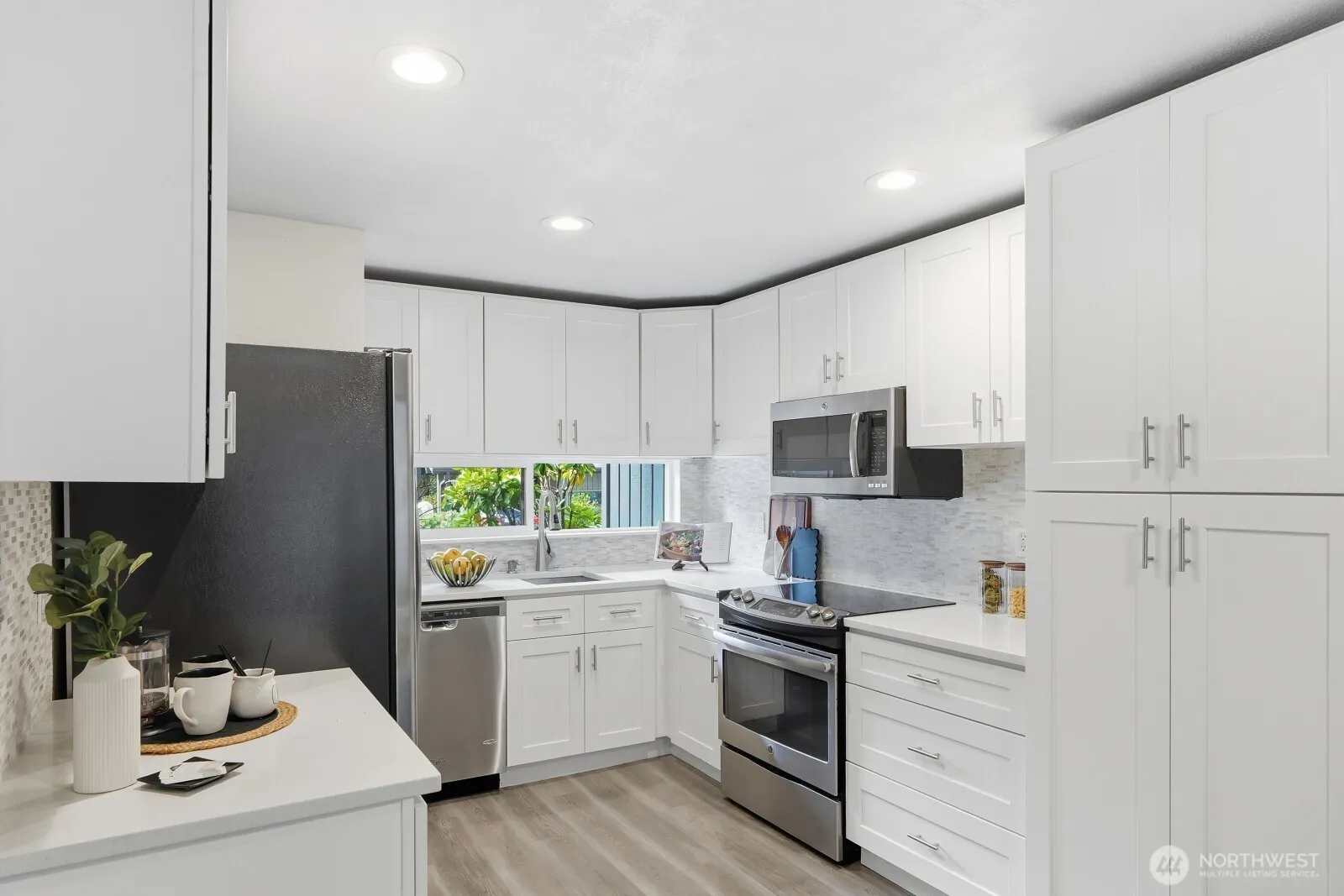 4035 145th Avenue NE, Bellevue, WA 98007