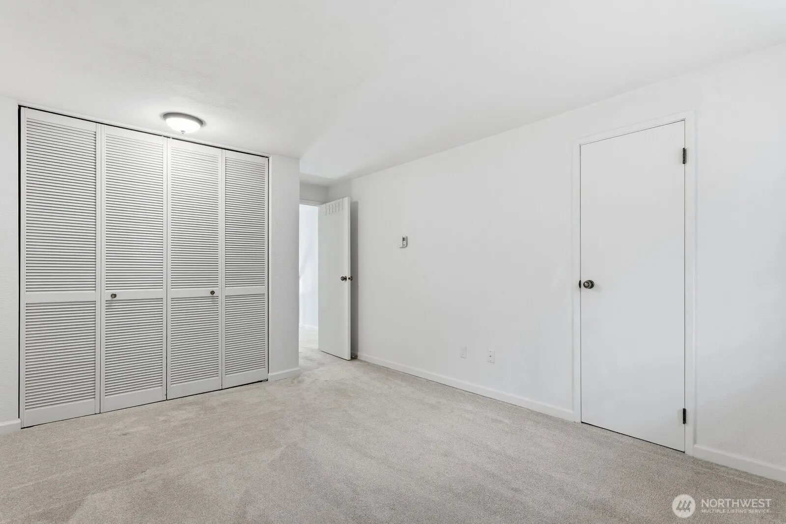 4035 145th Avenue NE, Bellevue, WA 98007