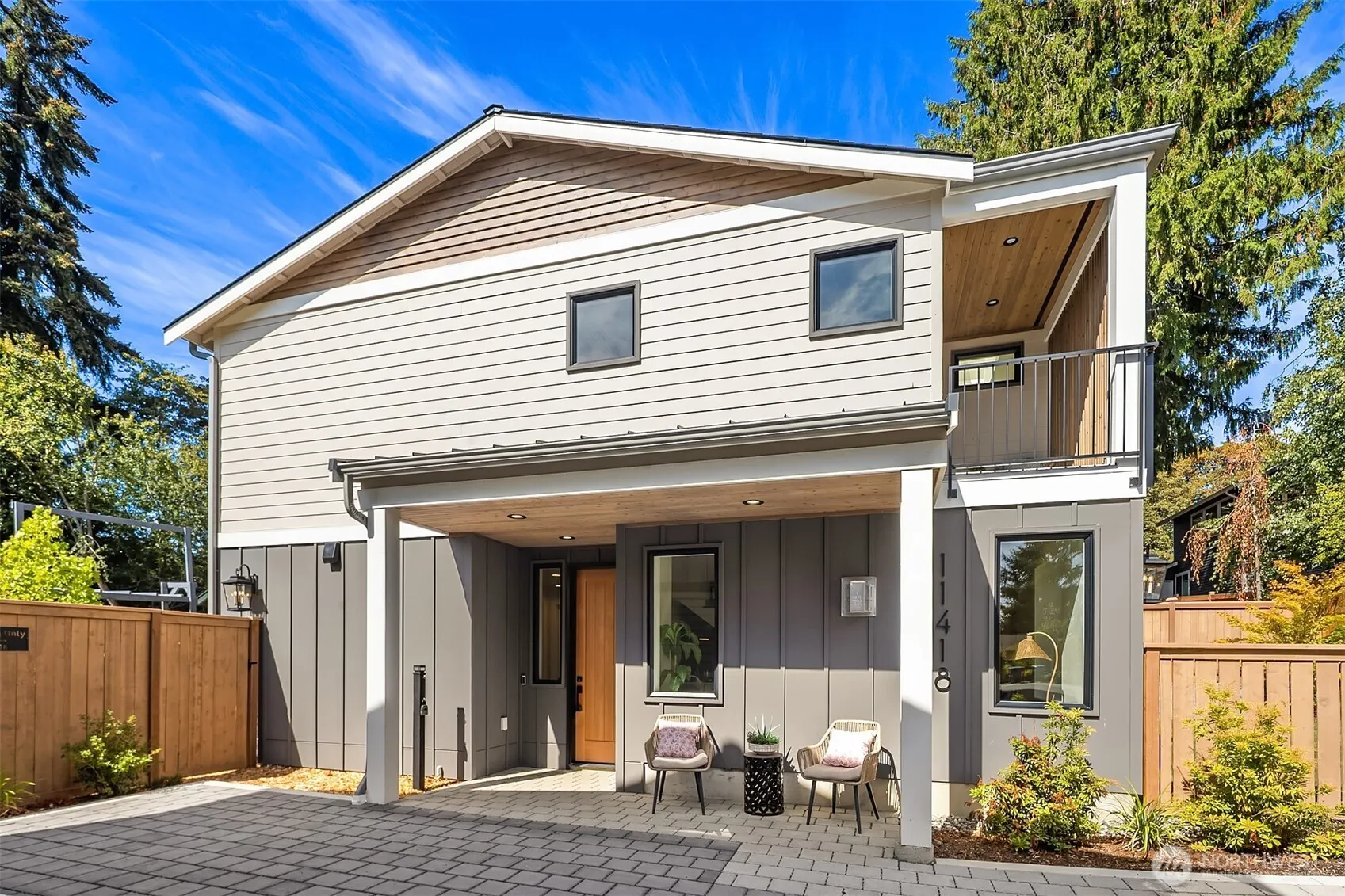11418 NE 90th Street , Kirkland, WA 98033