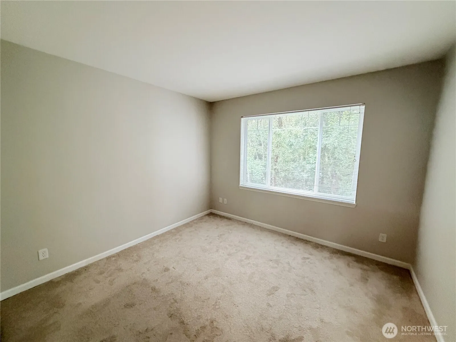 15300 112th Avenue NE #B206, Bothell, WA 98011