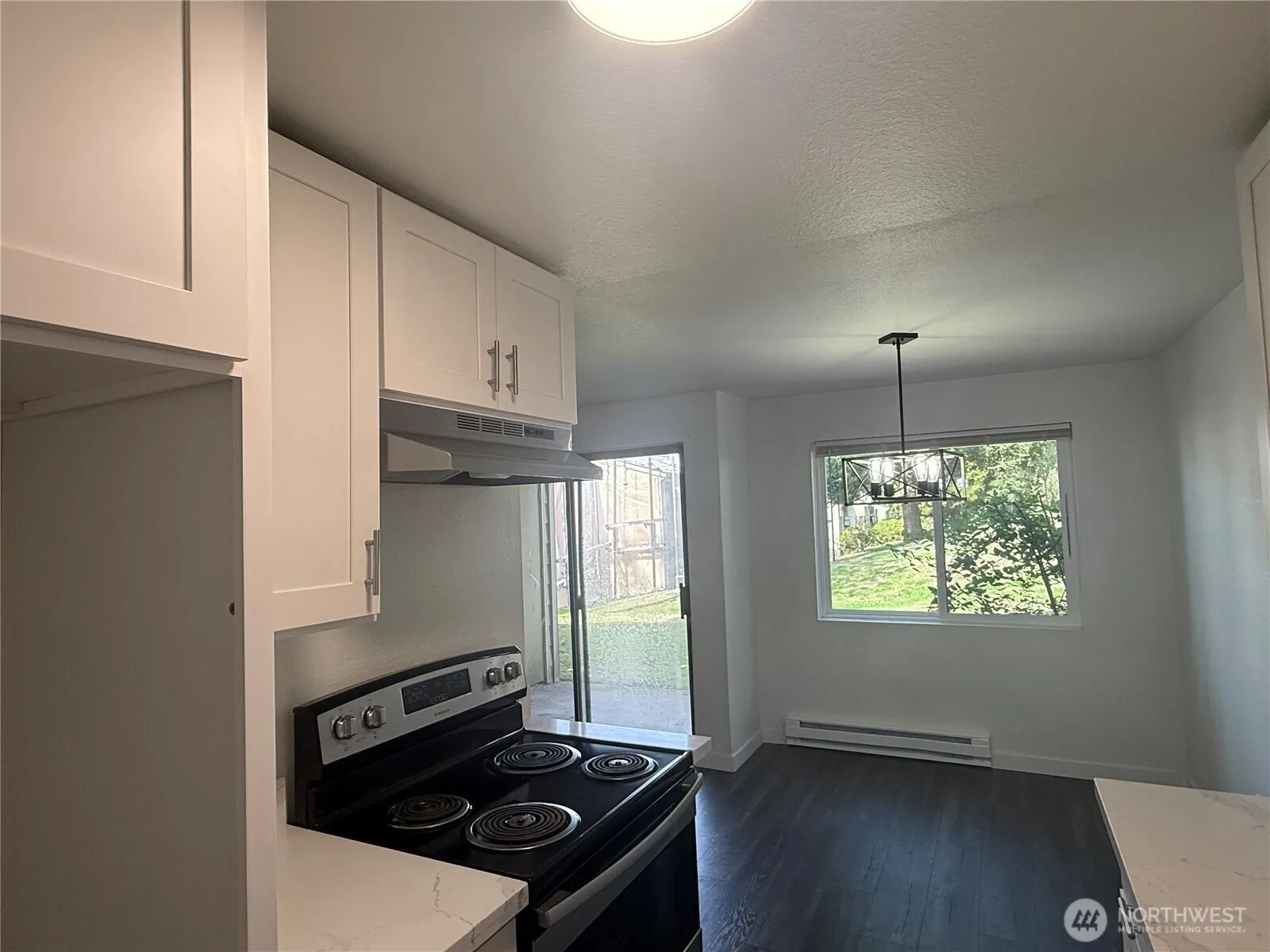 2020 Grant Avenue S #J102, Renton, WA 98055