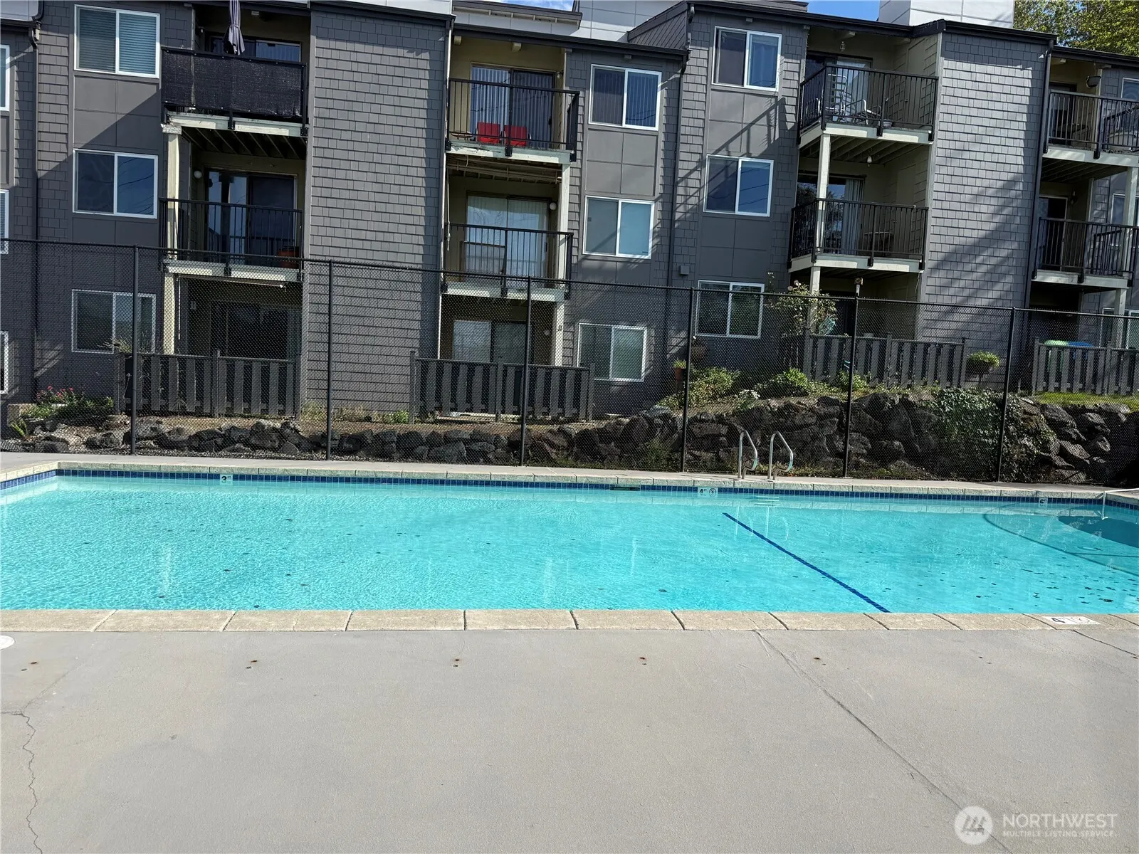 2020 Grant Avenue S #J102, Renton, WA 98055