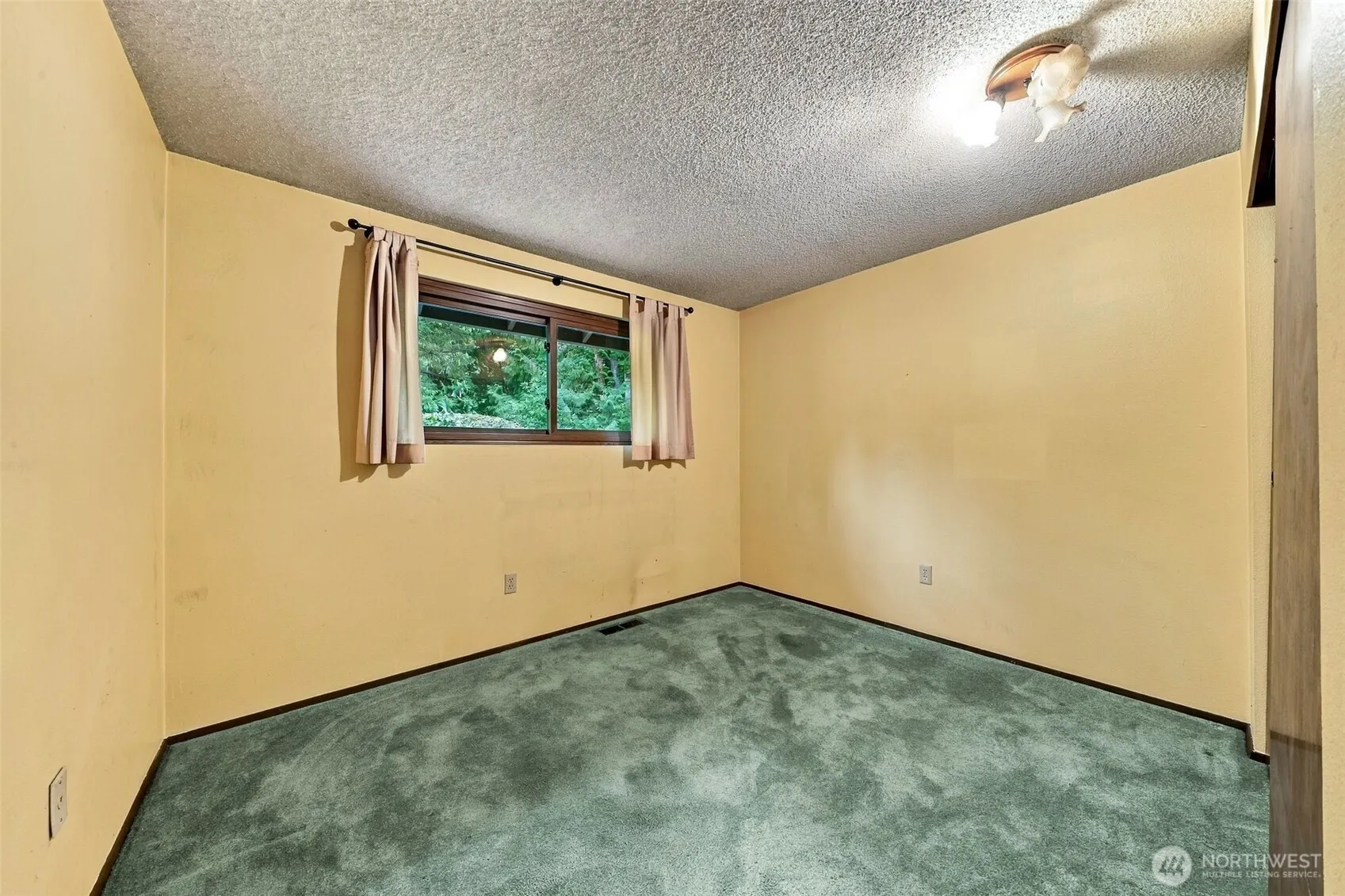 28327 183rd Avenue SE, Kent, WA 98042
