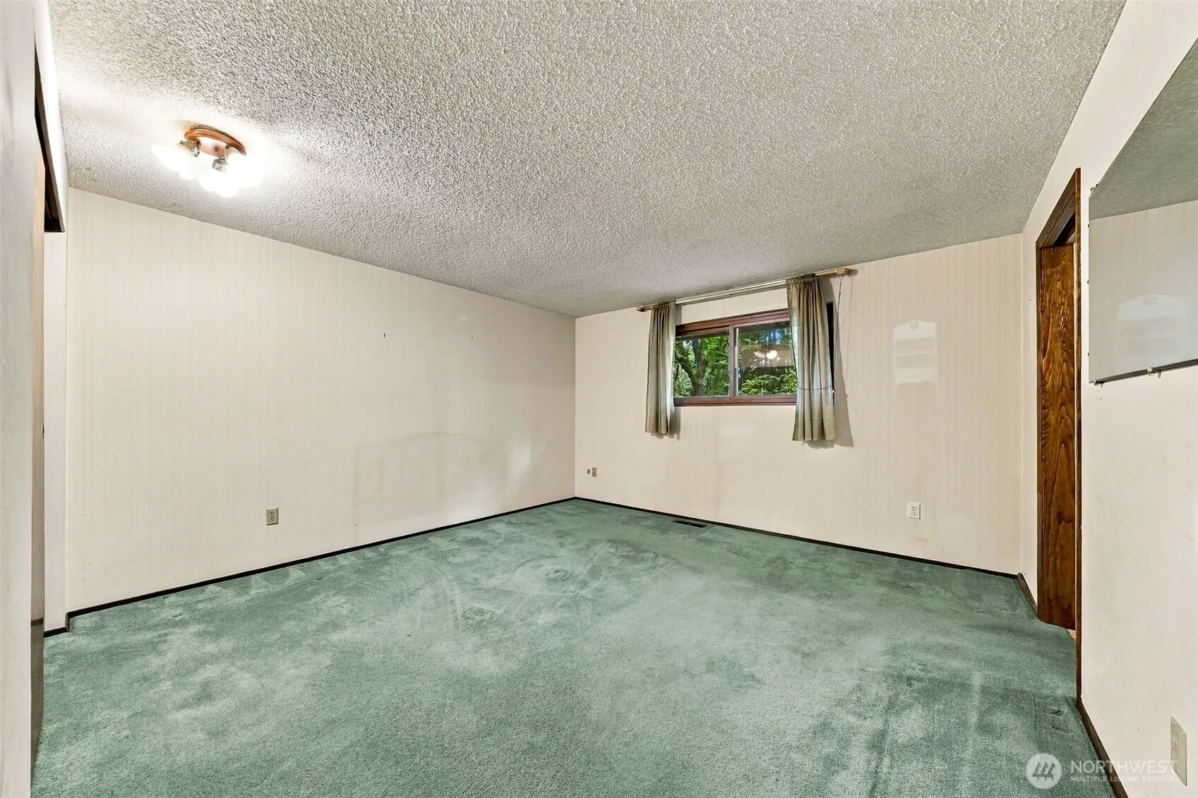28327 183rd Avenue SE, Kent, WA 98042