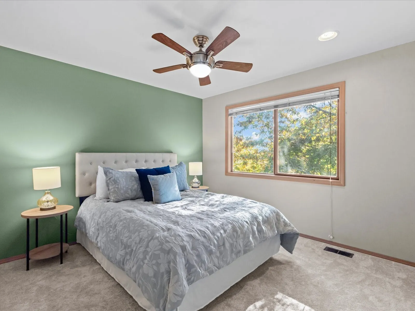15007 93rd Place NE, Bothell, WA 98011-6835