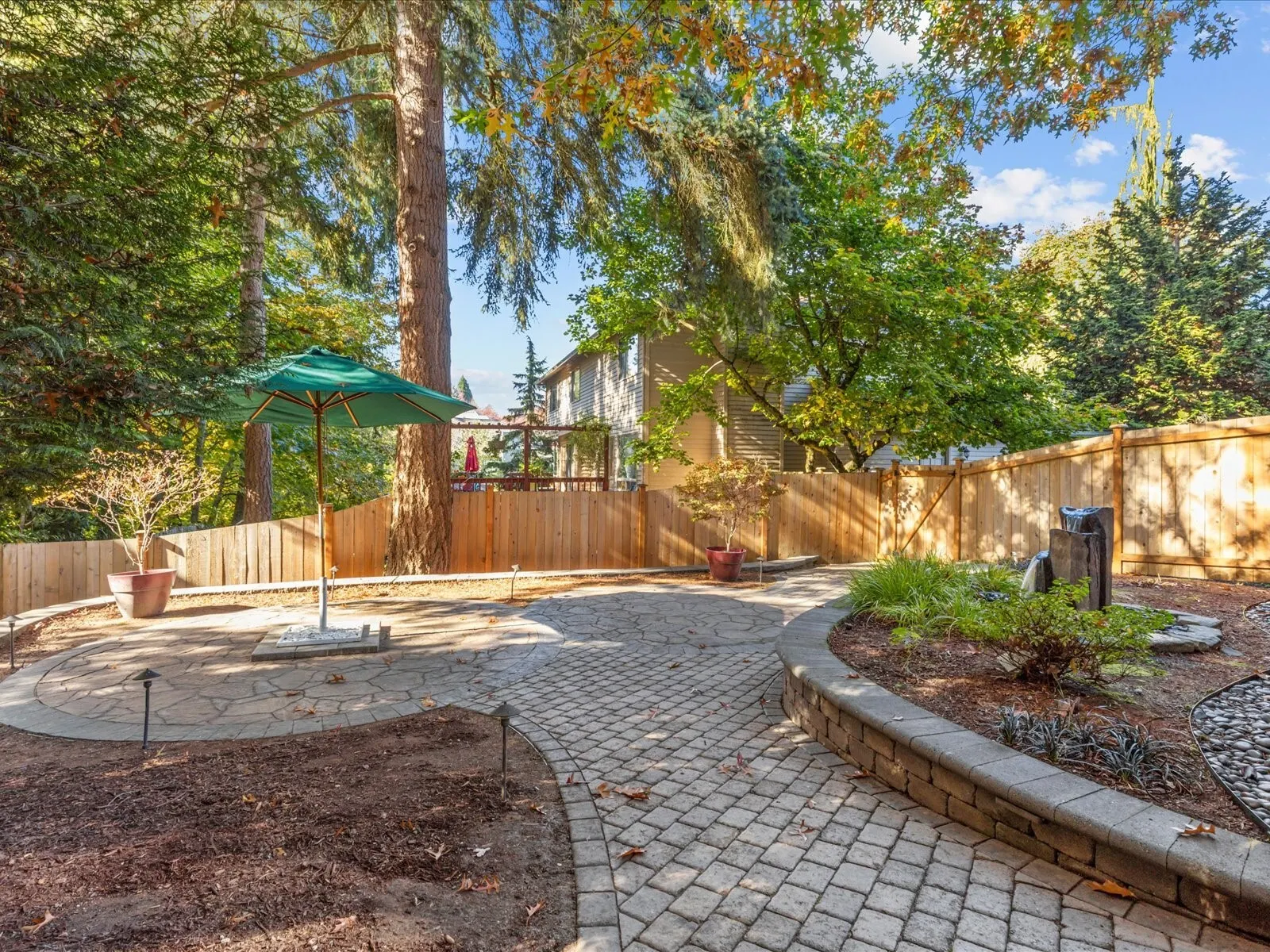 15007 93rd Place NE, Bothell, WA 98011-6835