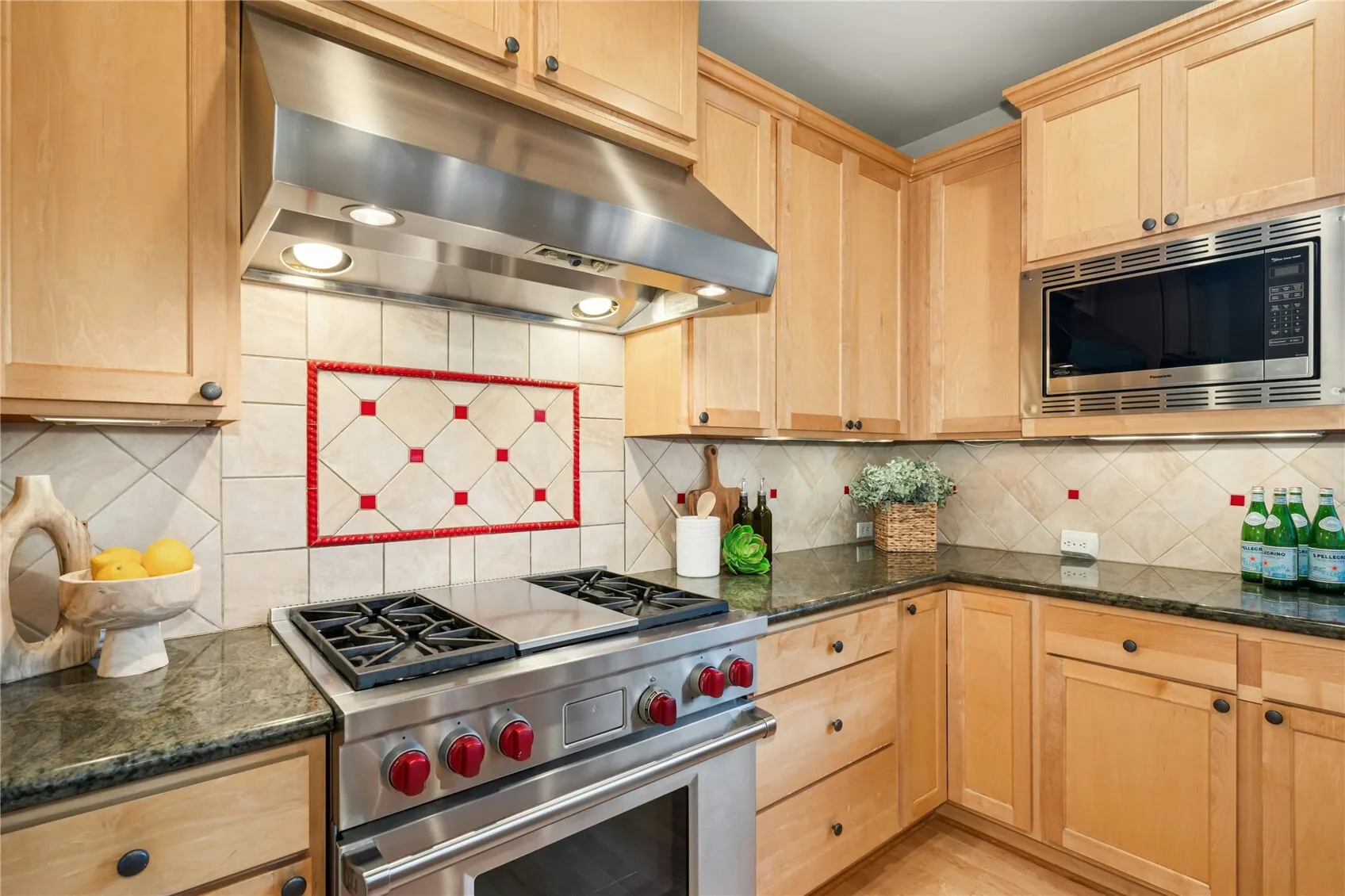 15378 129th Avenue NE, Woodinville, WA 98072