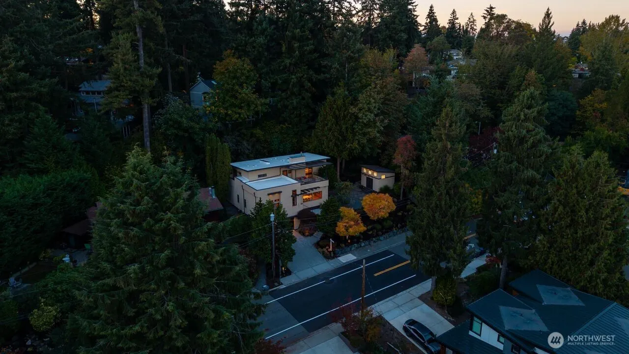 1313 4th Street , Kirkland, WA 98033