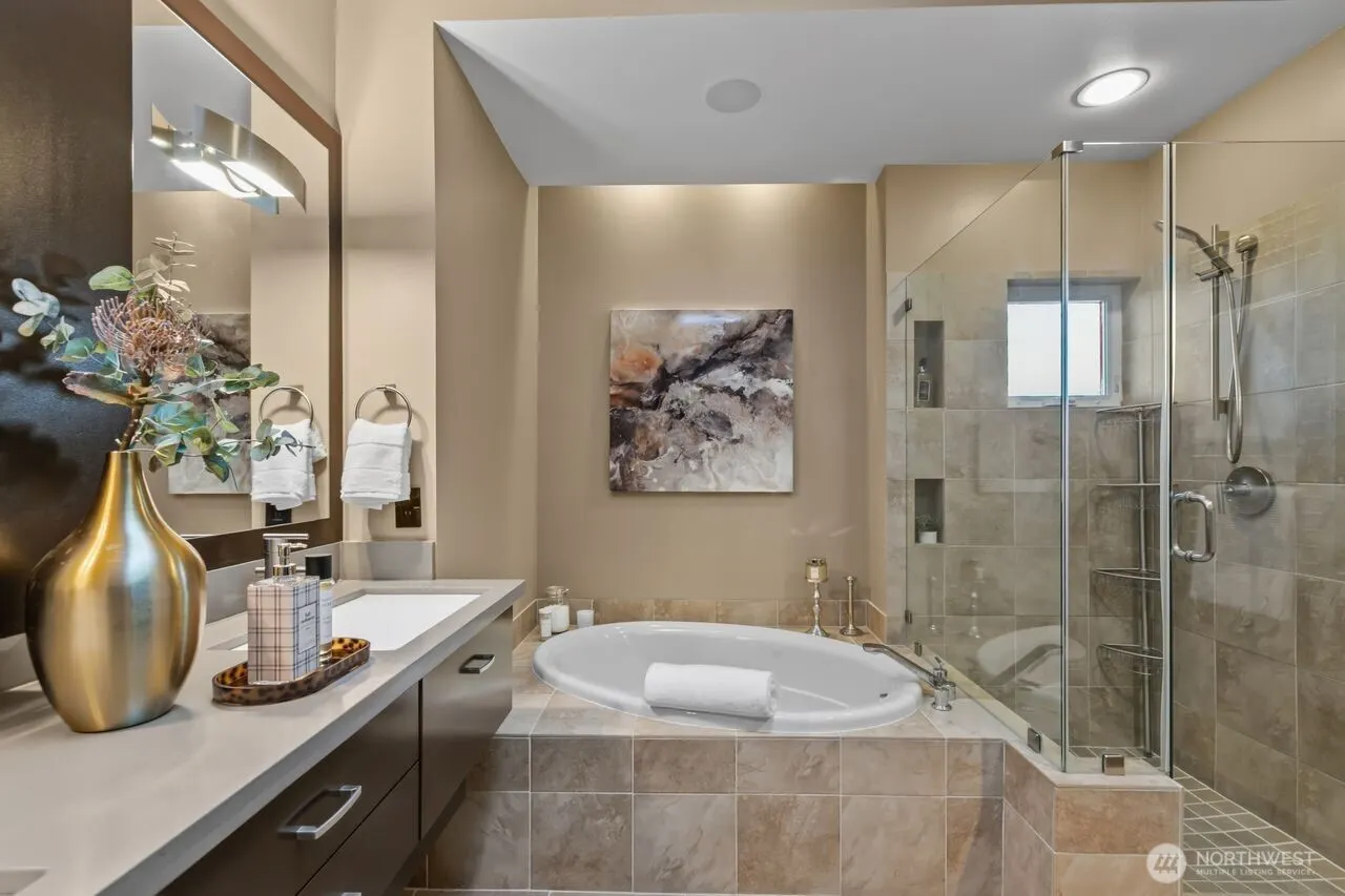 1313 4th Street , Kirkland, WA 98033