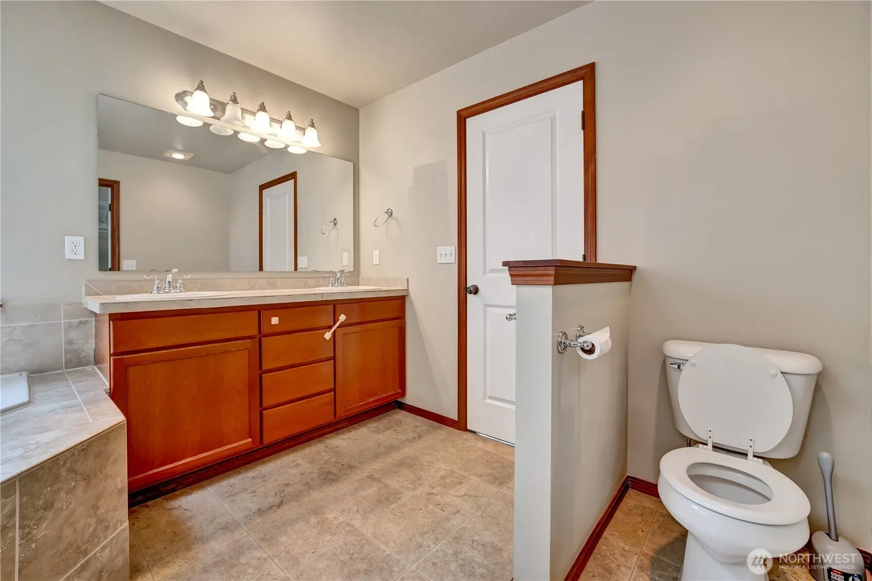 23719 17th Avenue W, Bothell, WA 98021