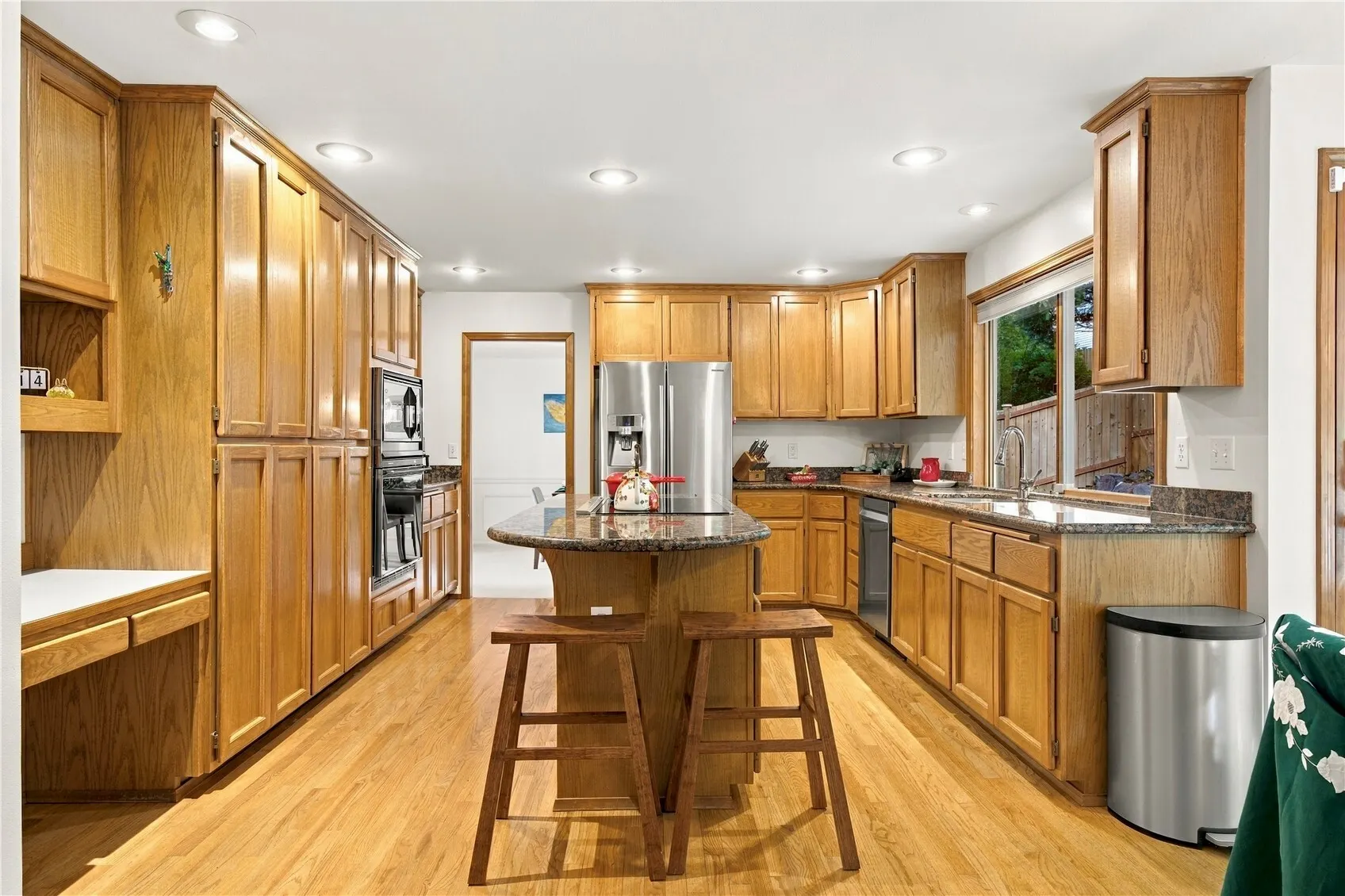 15452 SE 67TH ST , Bellevue, WA 98006